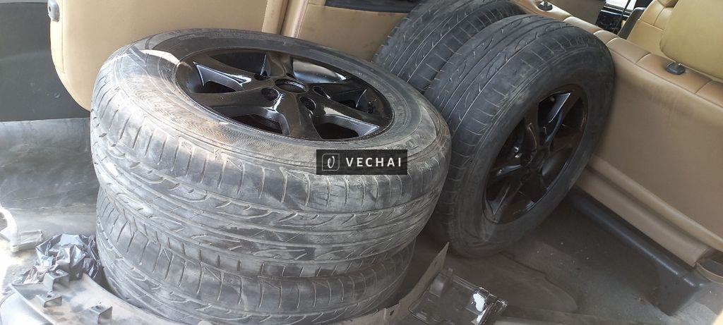 bán hoặc đổi bộ 4 bánh xe Toyota Previa 205/70R14