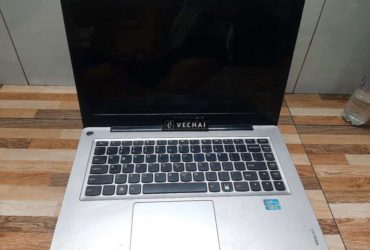 Bán xác laptop lenovo corei5 U310-20169
