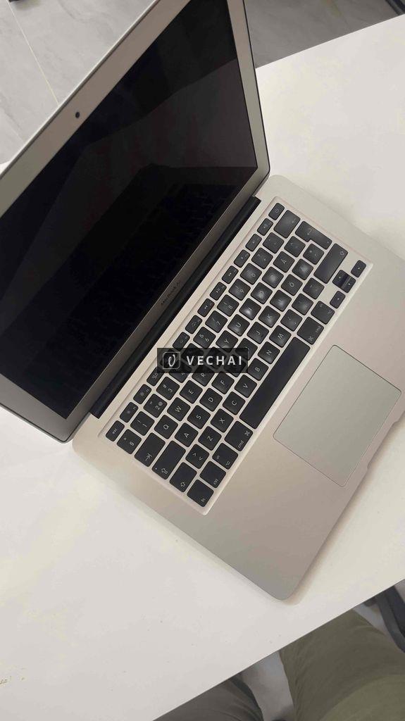 macbook pro rớt cấn bể màn bán xác