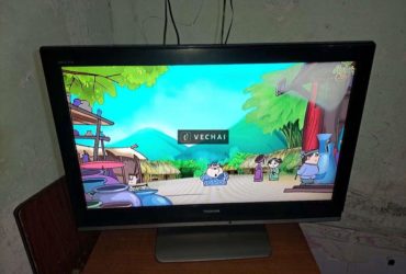 Tivi LCD Toshiba 37 inch lỗi nhẹ