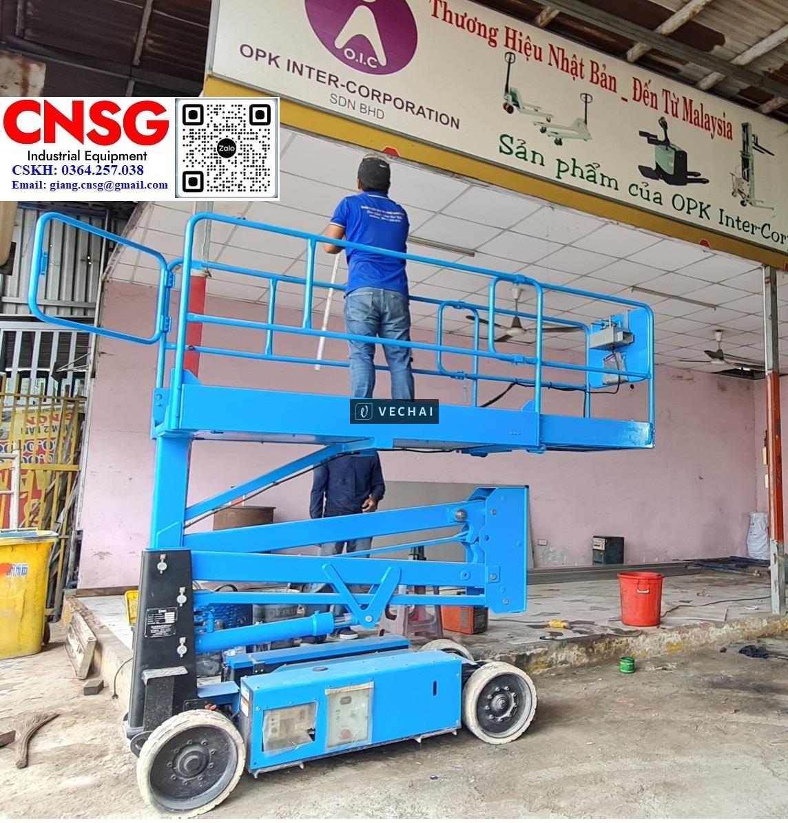 Xe nâng người, giải pháp hiệu quả với xe nâng Smac 250kg nâng cao 6.6m