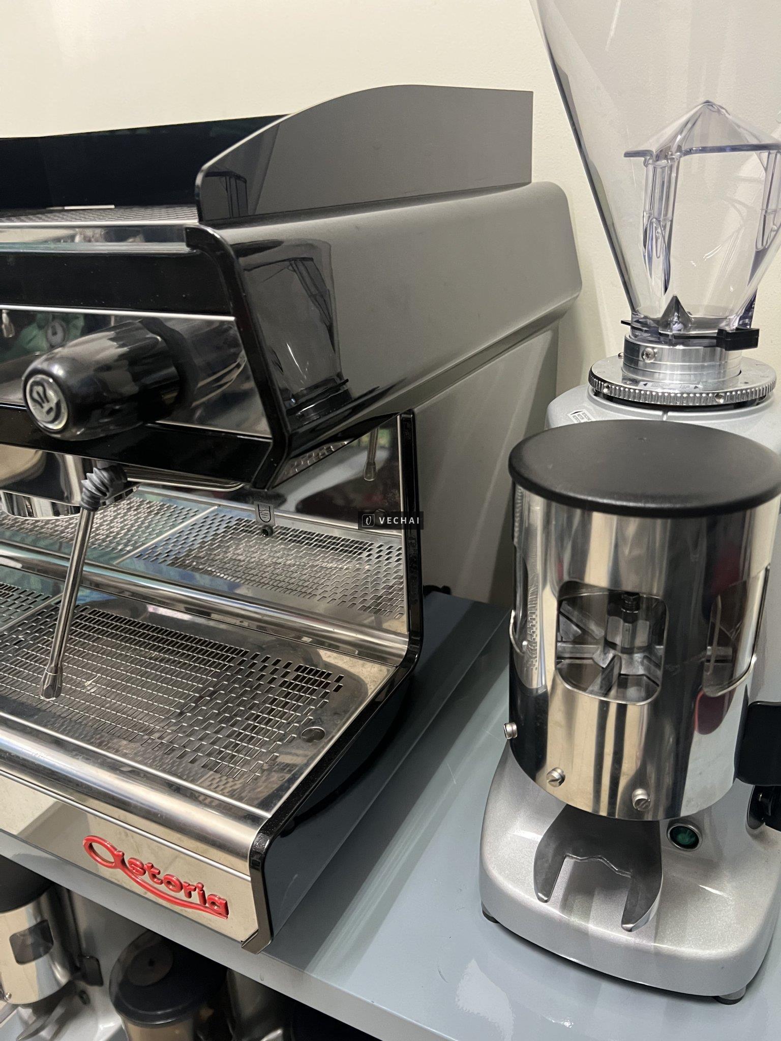 Thanh lý máy pha cà phê Astoria Stanza hàng trưng bày mới 98%