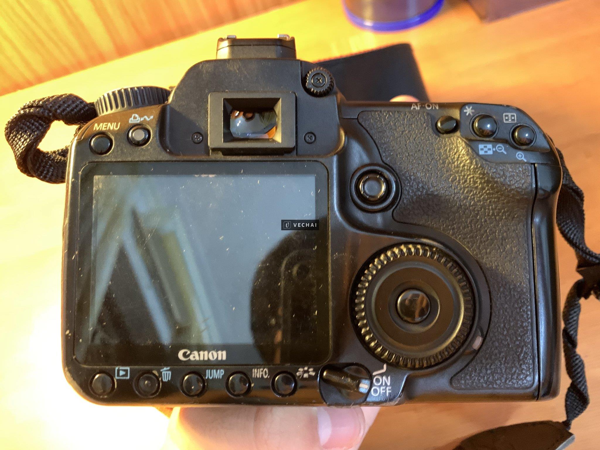 Xác Canon EOS 40D kèm lens efs 18-55mm