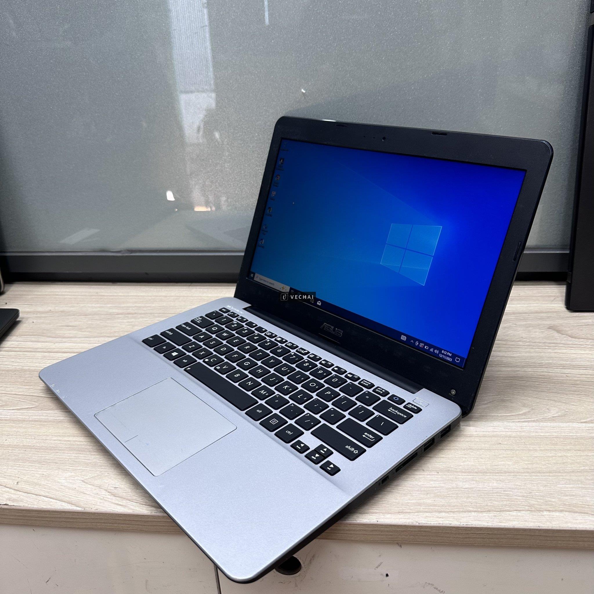 Thanh lý laptop Asus X302LA full chức năng, pin cầm giá 1.800.000đ