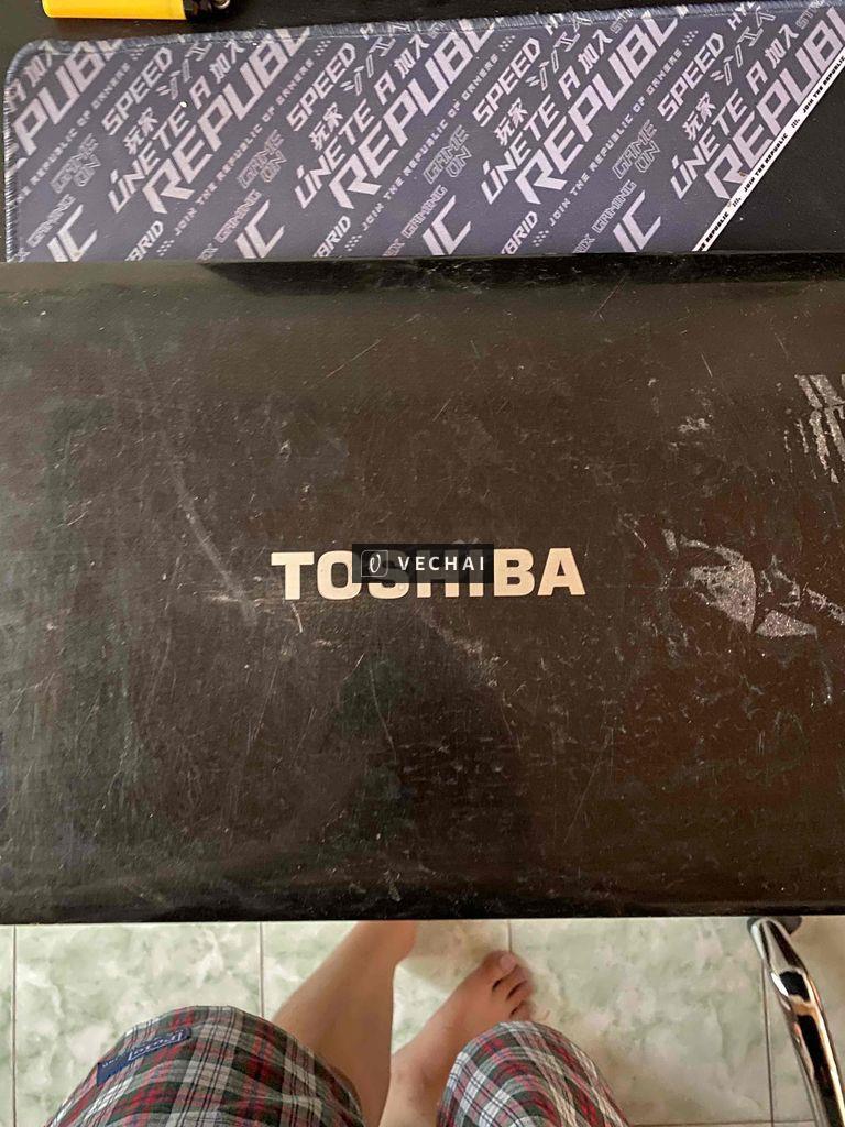 Bán xác laptop toshiba AMD