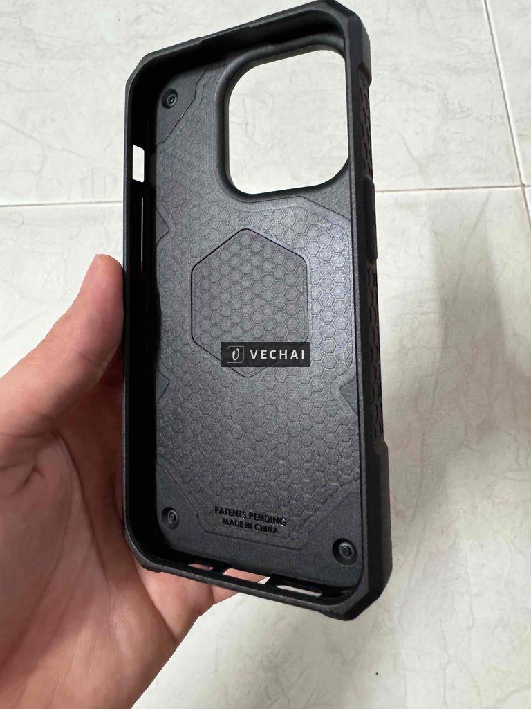 ỐP LƯNG IPHONE 15 pro UAG