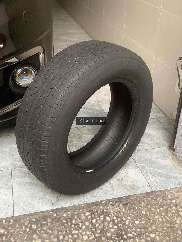 vỏ lốp xe 205/65R/15 cũ lướt