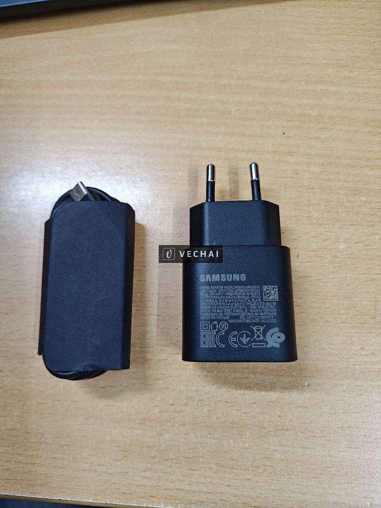 Sạc nhanh C to C 25W samsung. Mới sử dụng ít