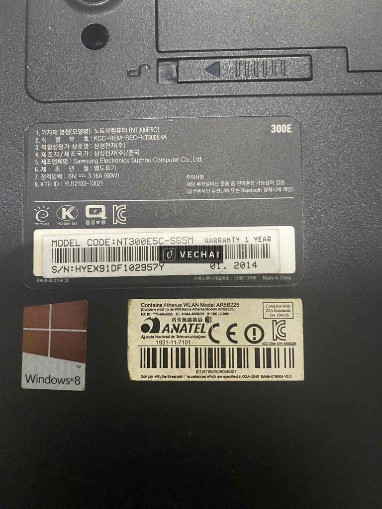 Cần bán xác laptop Samsung