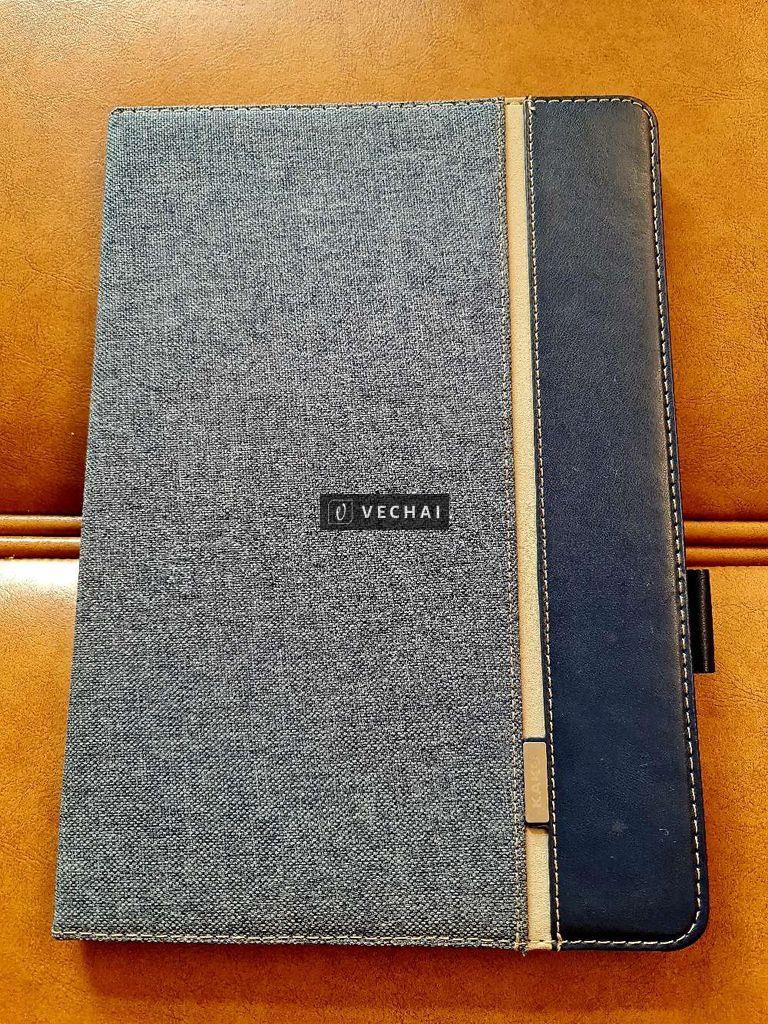 Bao da iPad 10.2 hiệu Kaku vải Jean thanh lý 100k