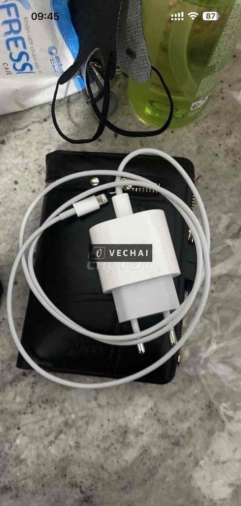 Cần bán sạc chính hãng apple