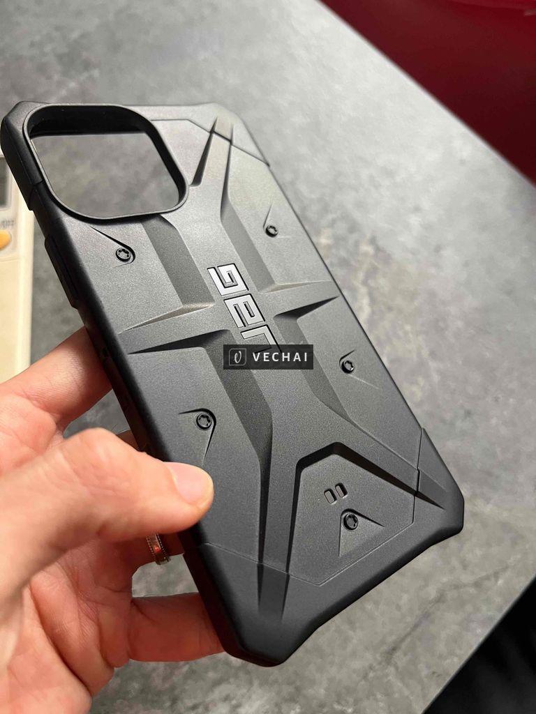 uag pathfinder 13 pro max lướt keng