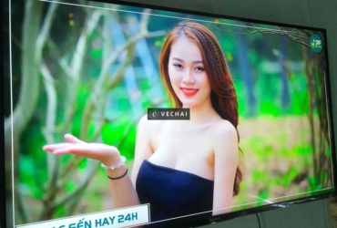 kẹt tiền cần bán tivi sony 49in giọng nói