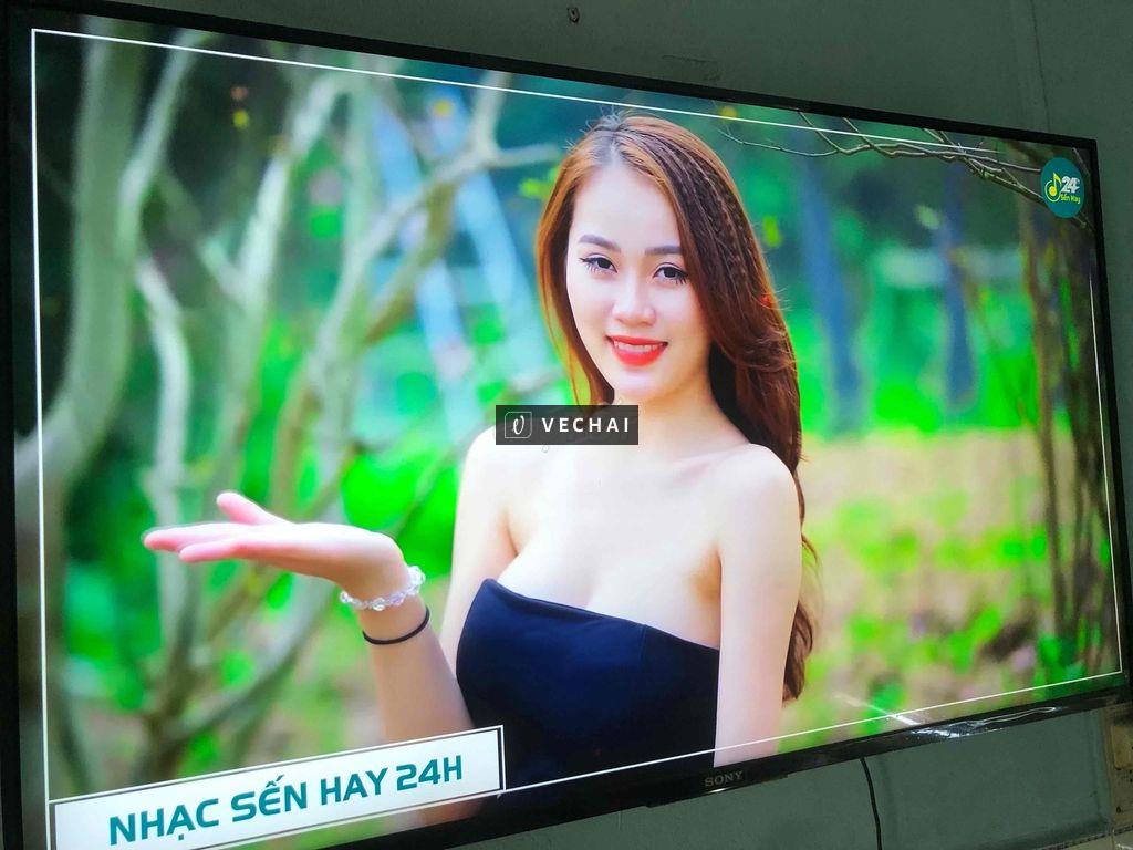 kẹt tiền cần bán tivi sony 49in giọng nói