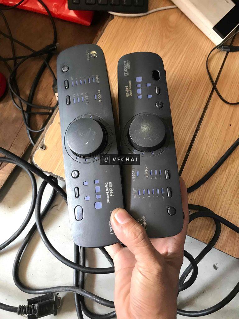 Control khiển loa Logitech z906