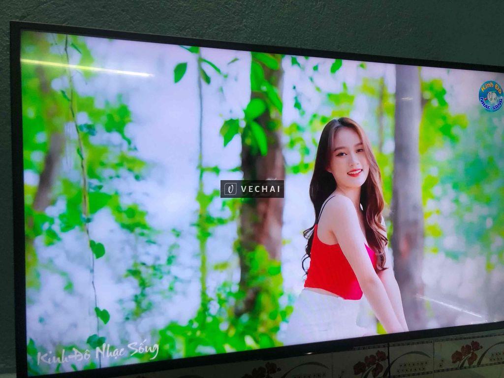 Kẹt tiền cần bán smart tivi Sony 43in internet