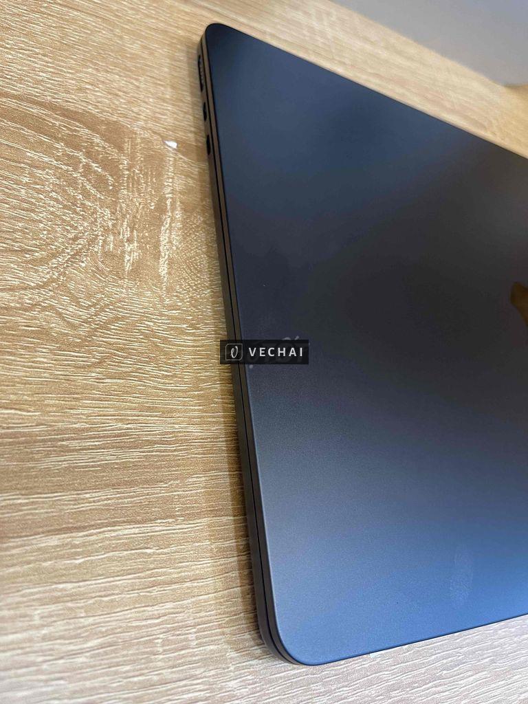 Cần thanh lý macbook air 13 inch 2022 M2 midnight