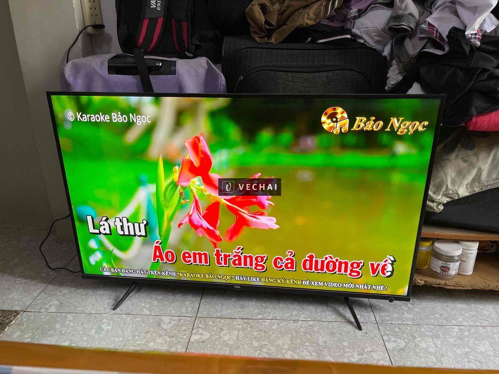 Em dọn nhà còn tivi TCL 4k 43in còn mới tinh bán