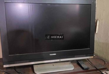 cần bán xác tivi toshiba như hình còn lên hình.