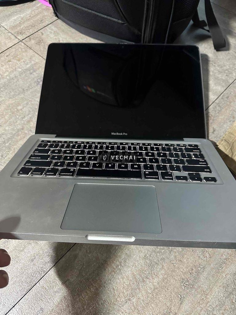 bán xác MacBook pro 2010 mở lên nguồn