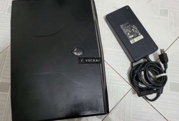 Xác Laptop Dell Alienware M17 hư CPU màn 17″ 120hz