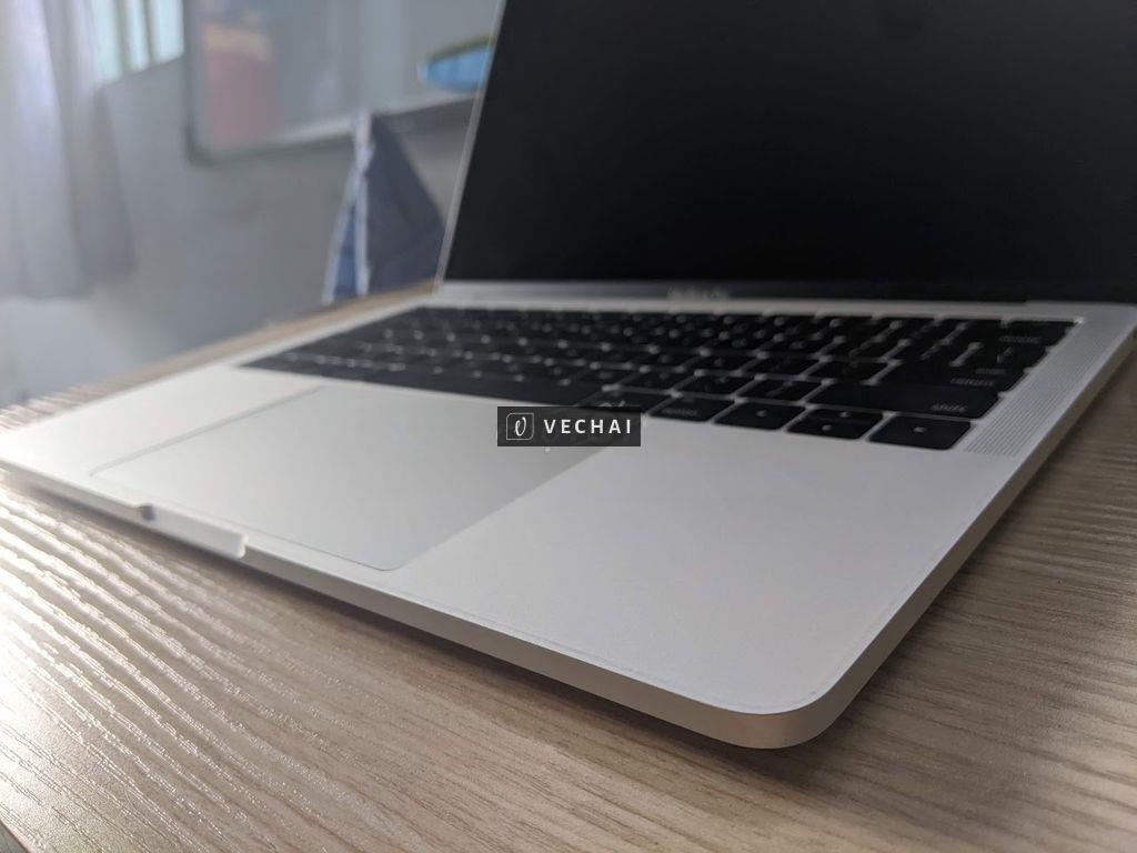 Bác xác Macbook Pro 13 A1708 bị mất nguồn