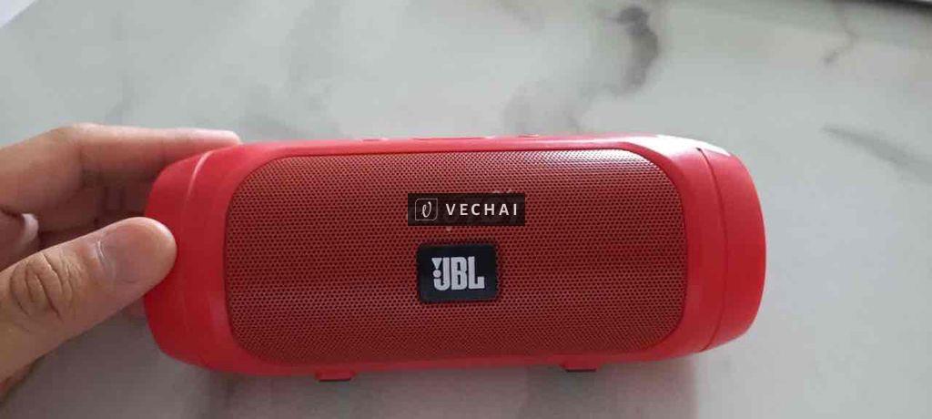 cần bán loa JBL bluetooth