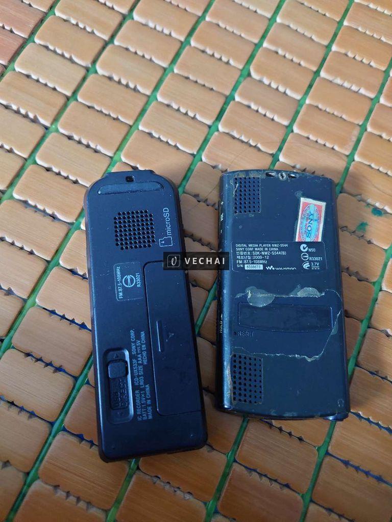 Bán xác máy ghi âm với máy walkman như hình