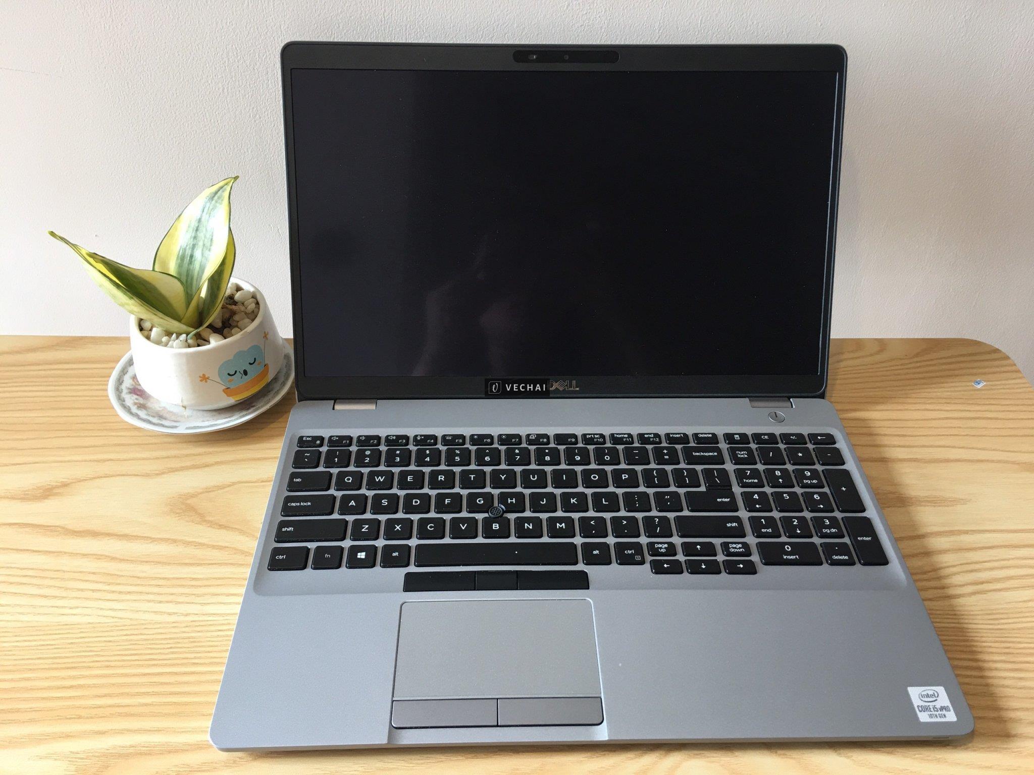 Dell Latitude 5510 Core i5-10310U 8GB SSD 256GB 15.6 FHD sắc nét có phím số phụ