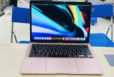 – MacBook air 2020 i3 Ram 8Gb SSD 256Gb chính hãng Gold  – Máy Màu Gold đang trọng, máy mỏng nhẹ thi