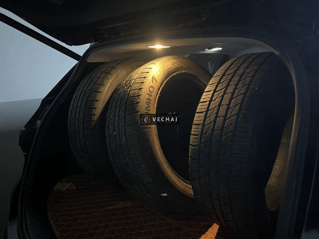 4 Vỏ xe Kumho 235/55R19 Date 22