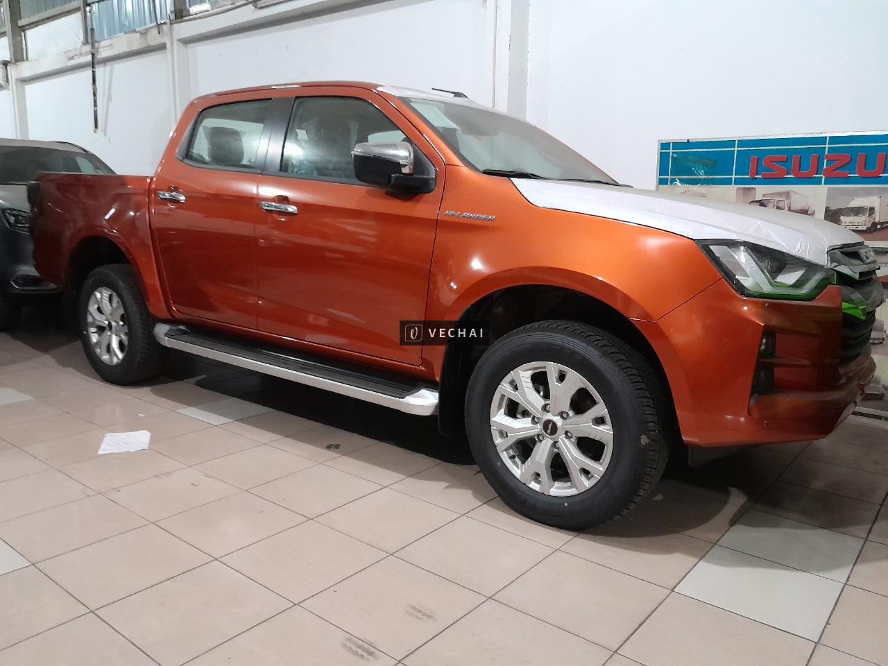 Isuzu Dmax Hilander – 2023 – Màu Cam