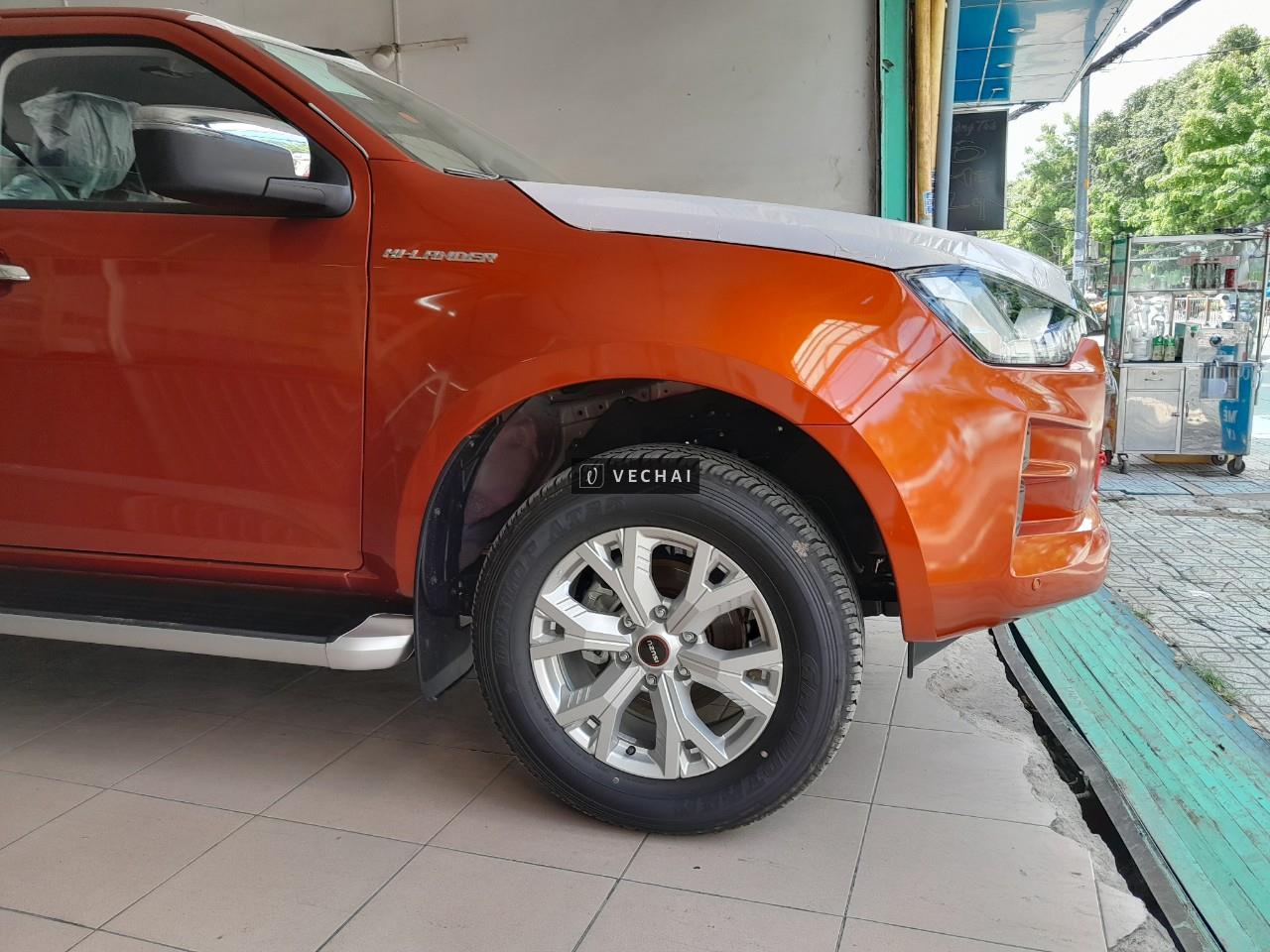 Isuzu Dmax Hilander – 2023 – Màu Cam