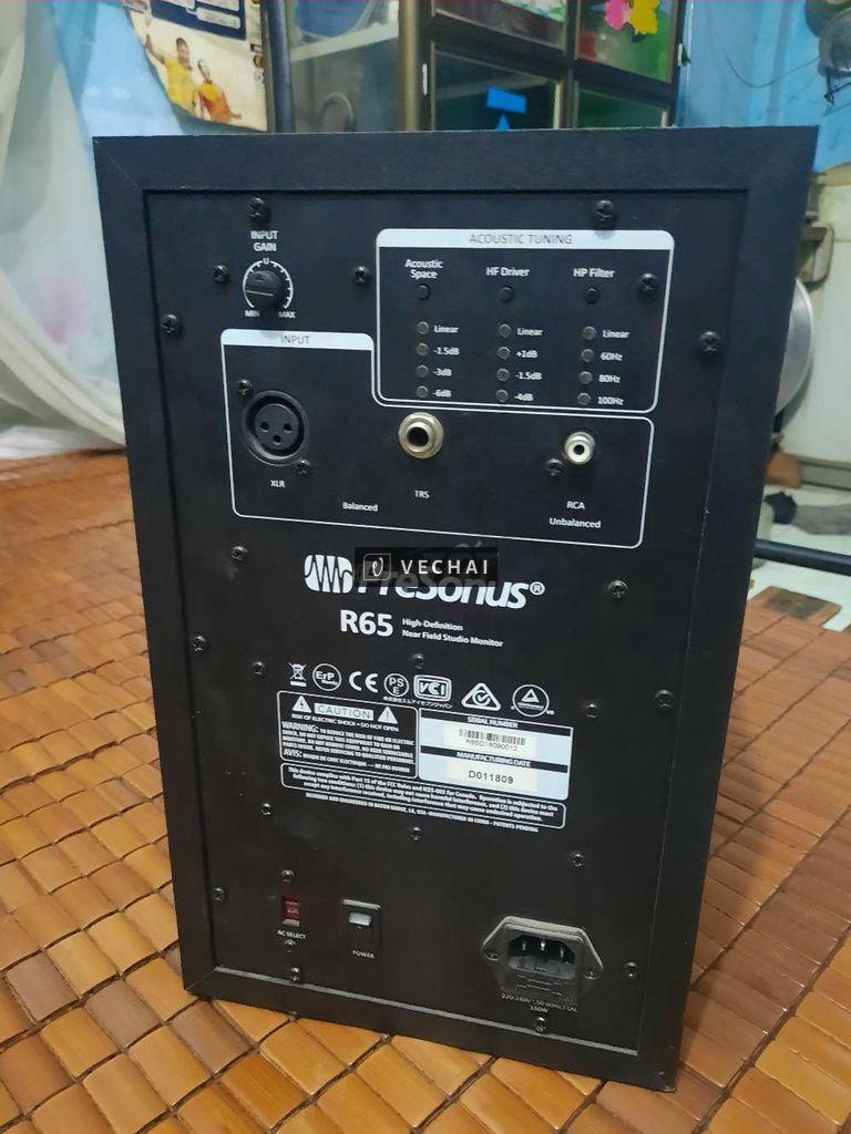 Loa kiểm âm presonus R65