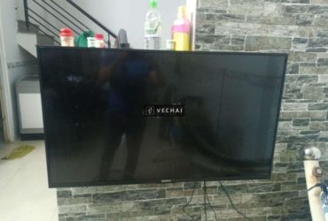 Cần bán tivi sony 43 in