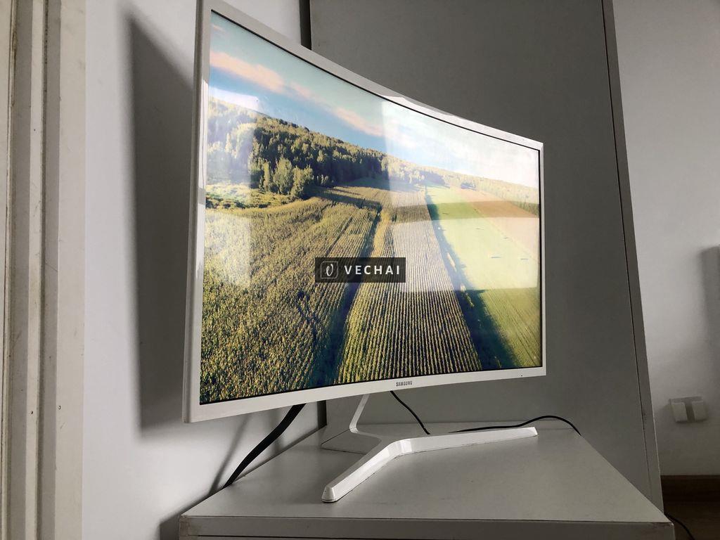 Màn hình cong Samsung siêu chân thật 32 inch FHD