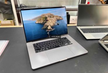 Macbook Pro 16 inch 2019 core i9 ram 64gb 2TB