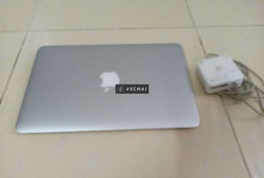 MacBook Air 2015 Core I5 11.6in r4 ssd128 máy đẹp