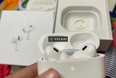 Tai Nghe AirPods Pro 2 chíh hãg. Còn BH 8 tháng