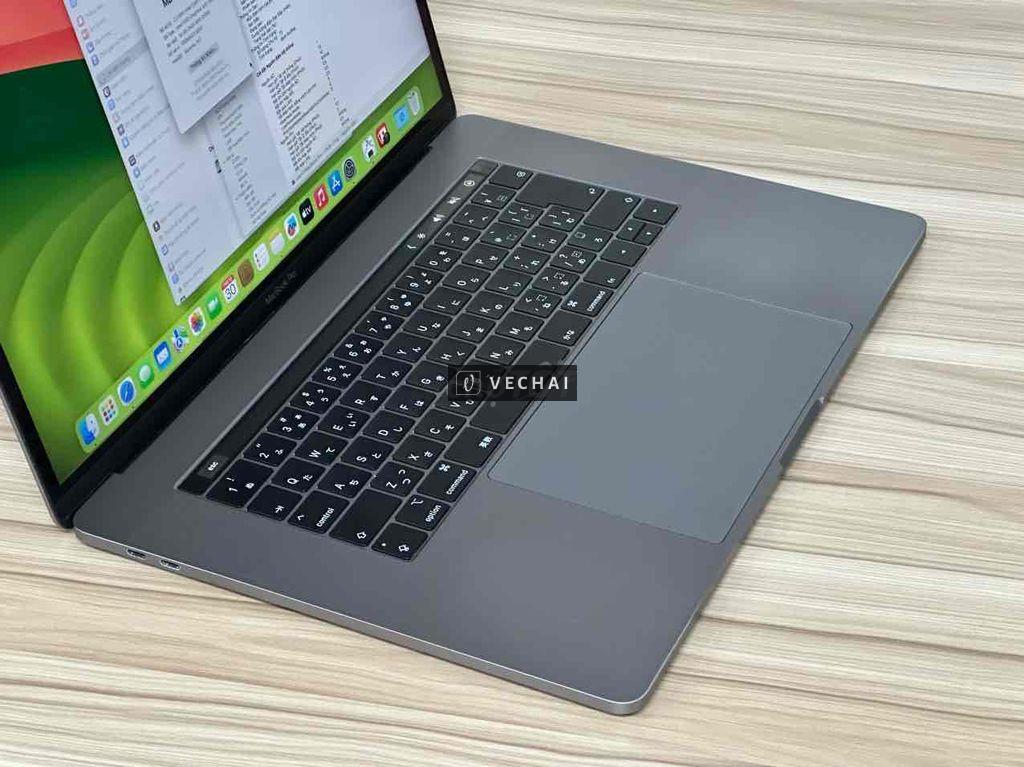 Macbook Pro 2018 – 15,4 inch  👉CORE: i7 6 nhân