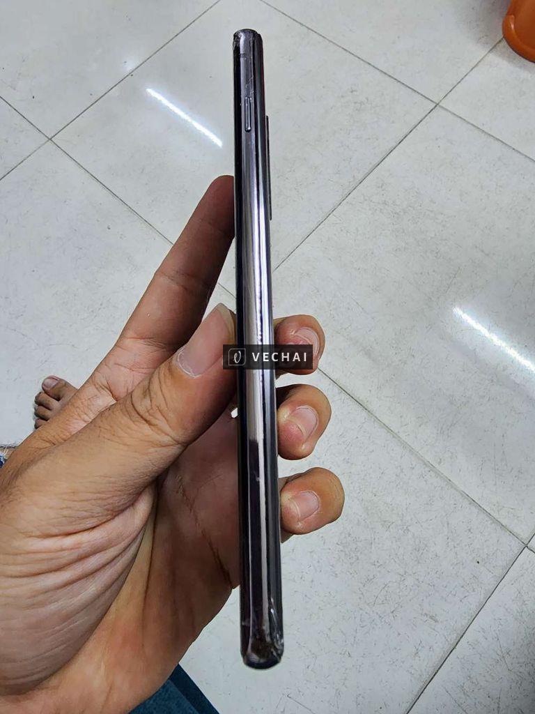 Xác samsung S10 hư màn hình . Main sống