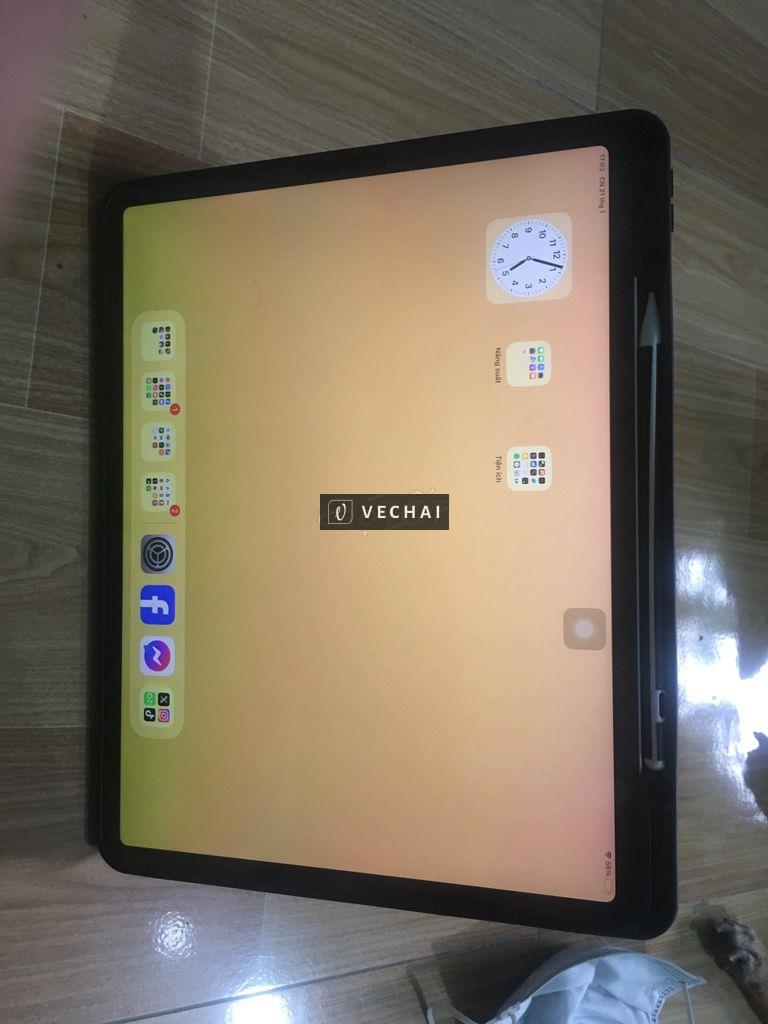 iPad Pr***GB + bàn phím – có giao lưu