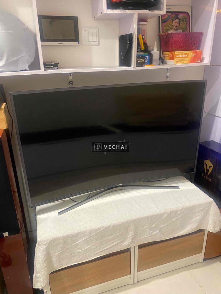 Tivi Samsung màn hình cong 43inch 4K