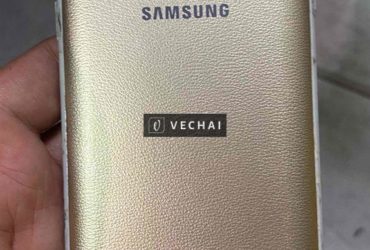 xác máy samsung J200 (J5 2015) màn hình zin sống.