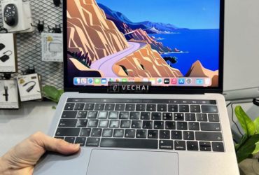 [SALE] Apple Macbook Pro 2018 13 inch i7/16/512GB