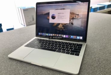 MacBook Pro 13-inch, 2017 i7 8GB 512GB model MPXT2