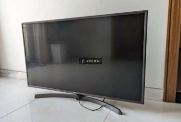 1 em smart tivi LG 43inch mã như hình