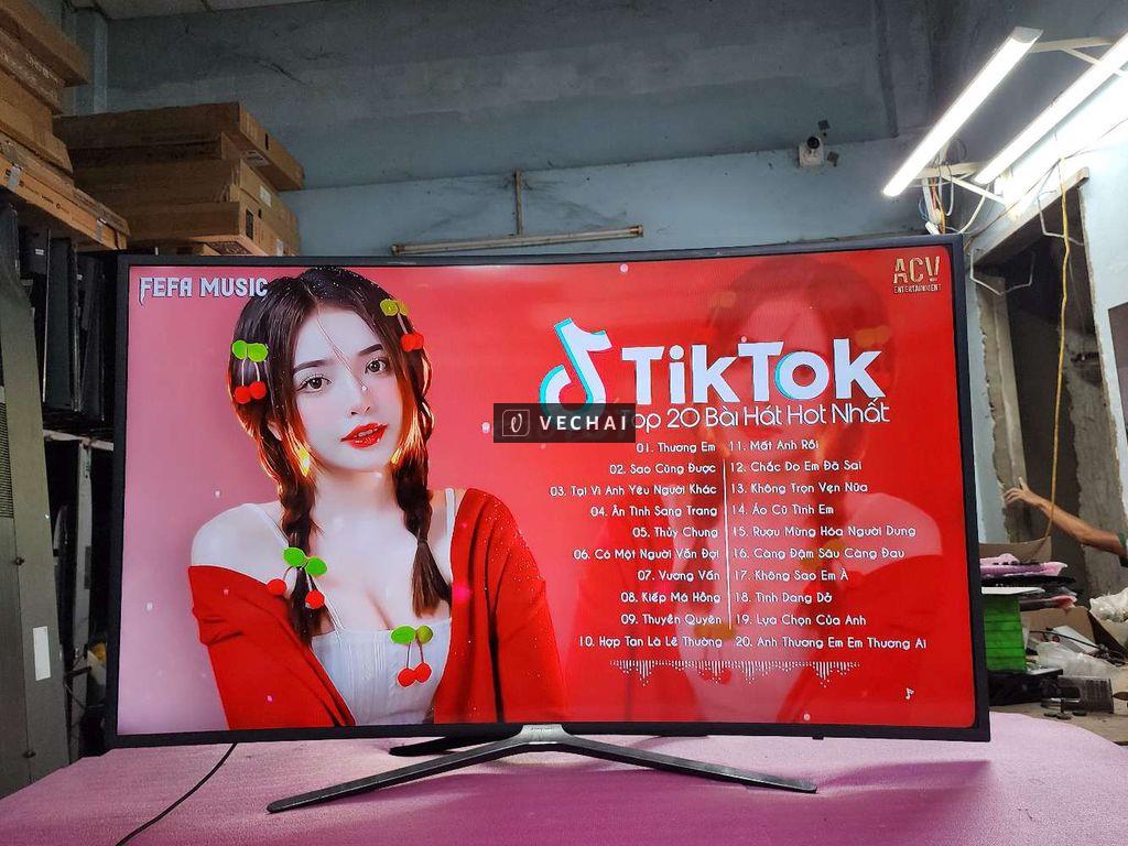 Smart Tivi Màn Cong 2K 55 inch – 55K6300. Ảnh Nét