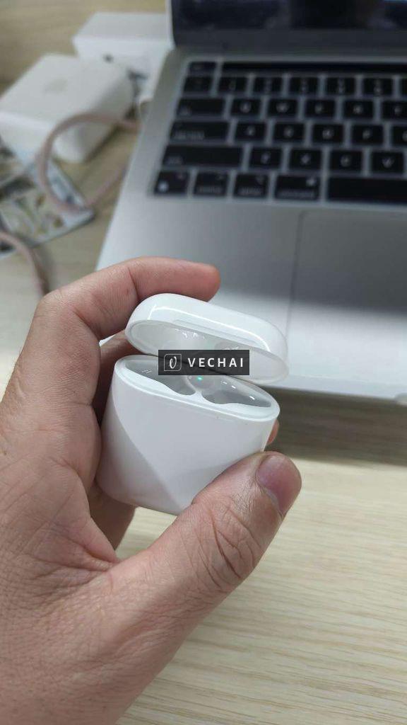 Bán nhanh Airpods 2 likenew VN/A còn bảo hành