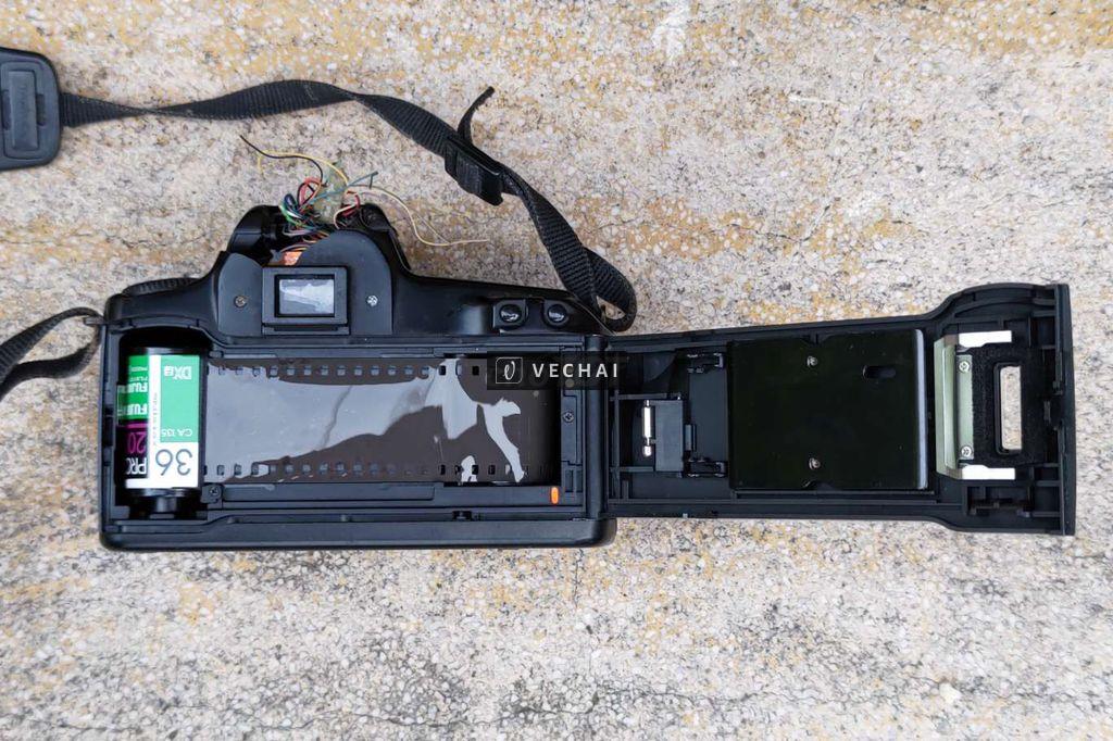Xác Canon Eos Rebel S + đèn Speedlite 300EZ